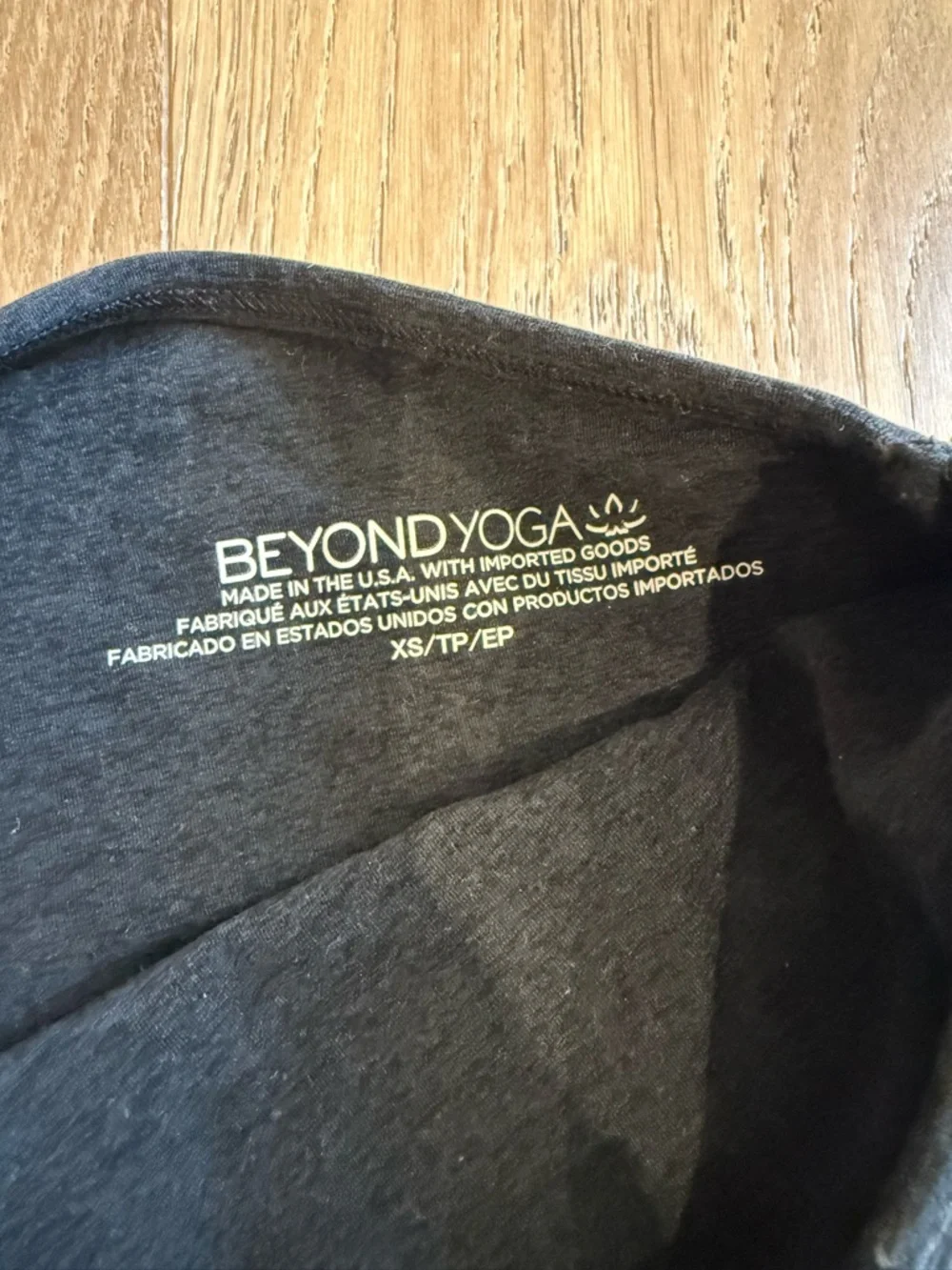 Beyond Yoga Black One-Shoulder Crop Tank - Picture 3 of 4